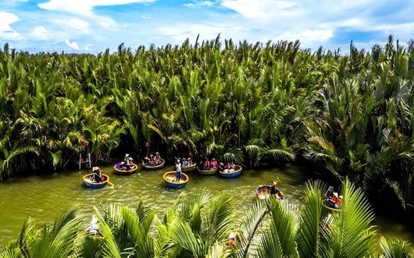 TOUR BAY MAU COCONUT FOREST